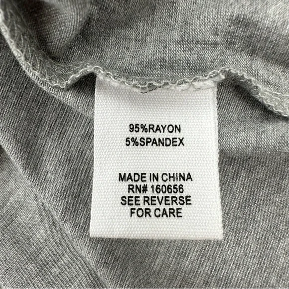 BRIT.NY Gray Star Embellished Tee Size Small NWT - Picture 8 of 10